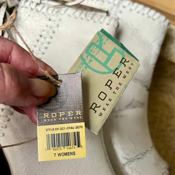 EUC Roper White Leather Betsy Open Toe Ankle Boots - Picture 9 of 10